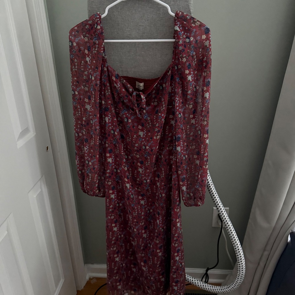 Aritzia Wilfred Jacqueline Dress 8 Burgundy Floral Midi Puff Sleeve 100400